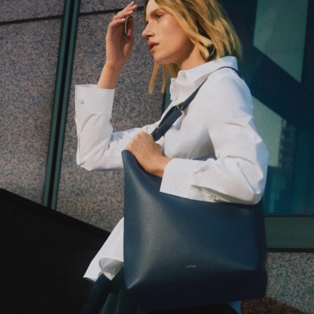 Cuyana Oversized Linea, Navy, NWT, UNAVAILABLE COLOR